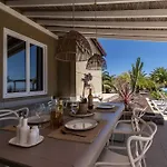 Bella Villa Tamaide